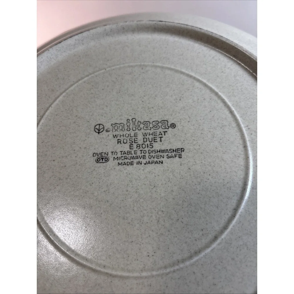 Mikasa‎ Whole Wheat ROSE DUET E8015 Dinner Plates 10.75